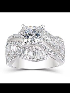 Silver CZ Cubic Zirconia Ring Wedding proposal Silver Size 7